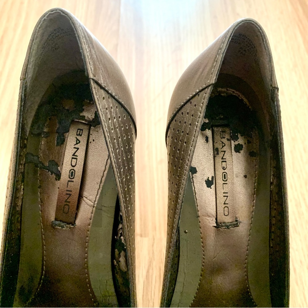 ✨4/$25✨ Metallic Brown Bandolino Heels - Size 7 - Picture 10 of 10